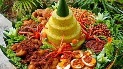 Ini Dia Hiasan Tumpeng Nasi Kuning Sederhana dan Menarik